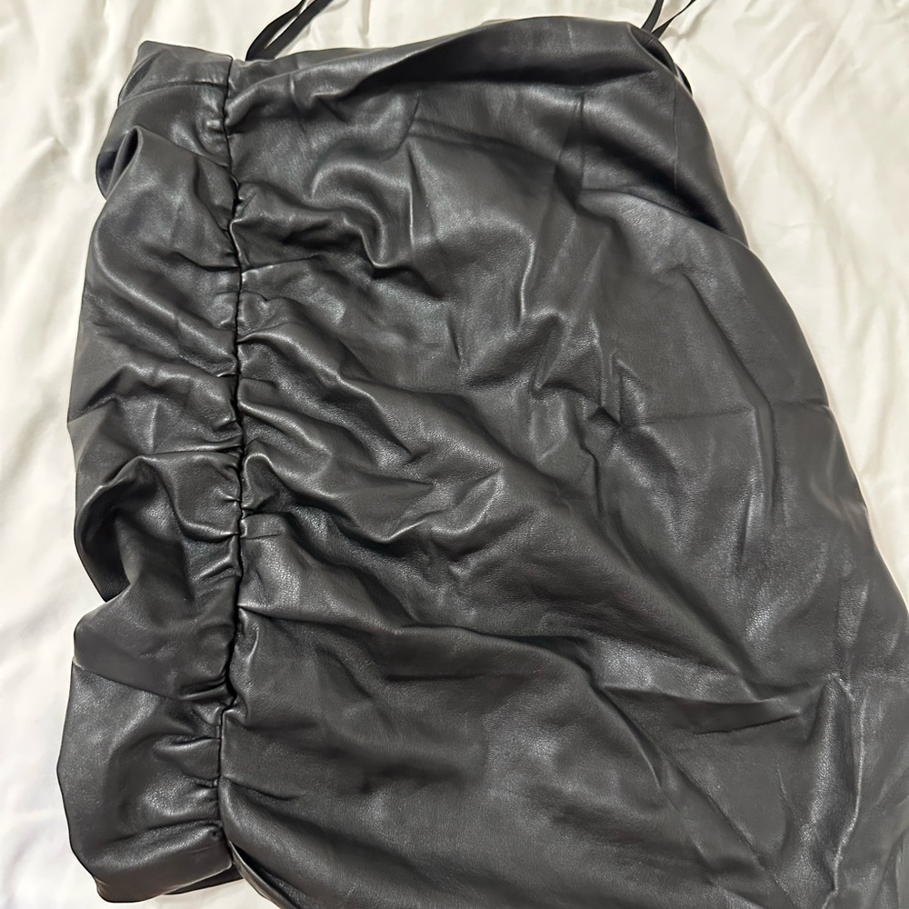 Chic Black Ruched Leather Skirt
